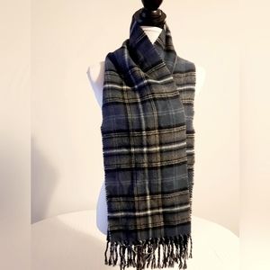 Plaid scarf